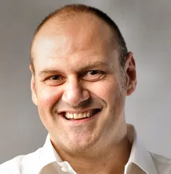 Welcome Adam Smith - 爱游戏官网
